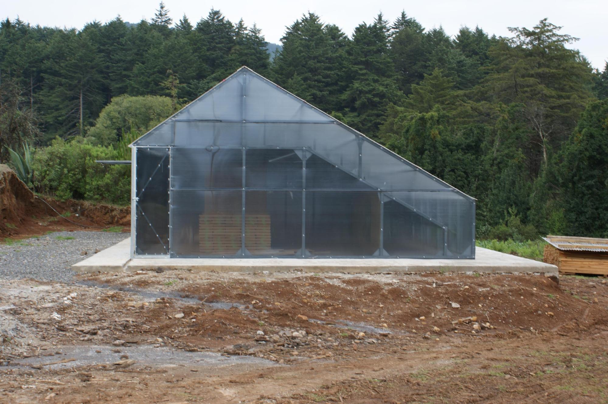 Casa de madera en el campo

Descripción generada automáticamente con confianza baja